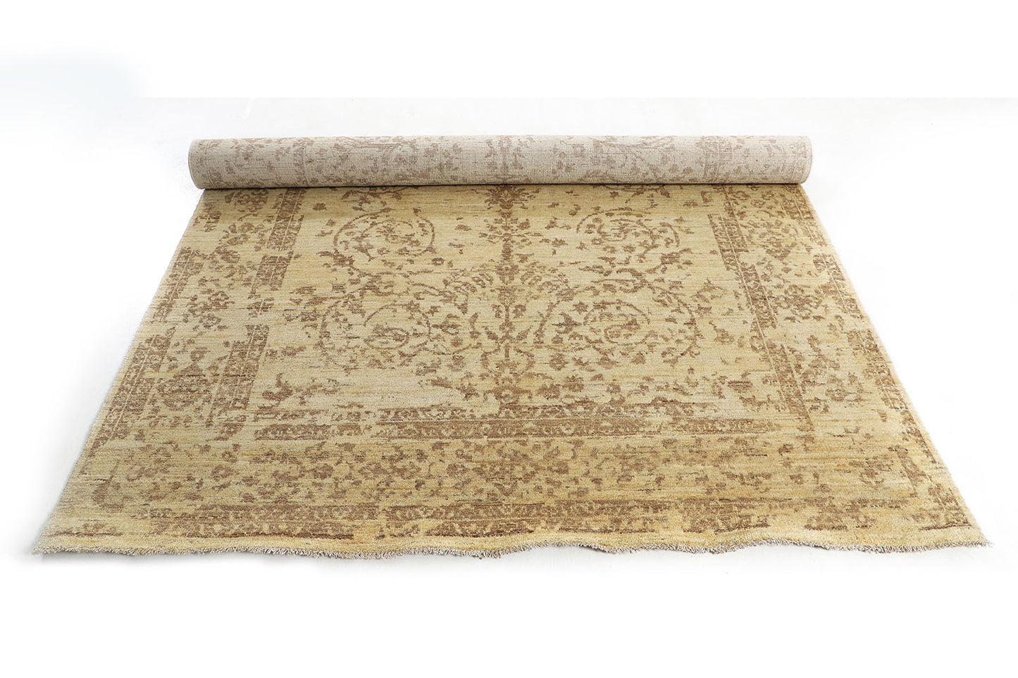 Hand-Knotted Bohemian Carpet 6' X 9'.2" Transitional, Ivory Fine Wool Area Rug 6x9 D57073