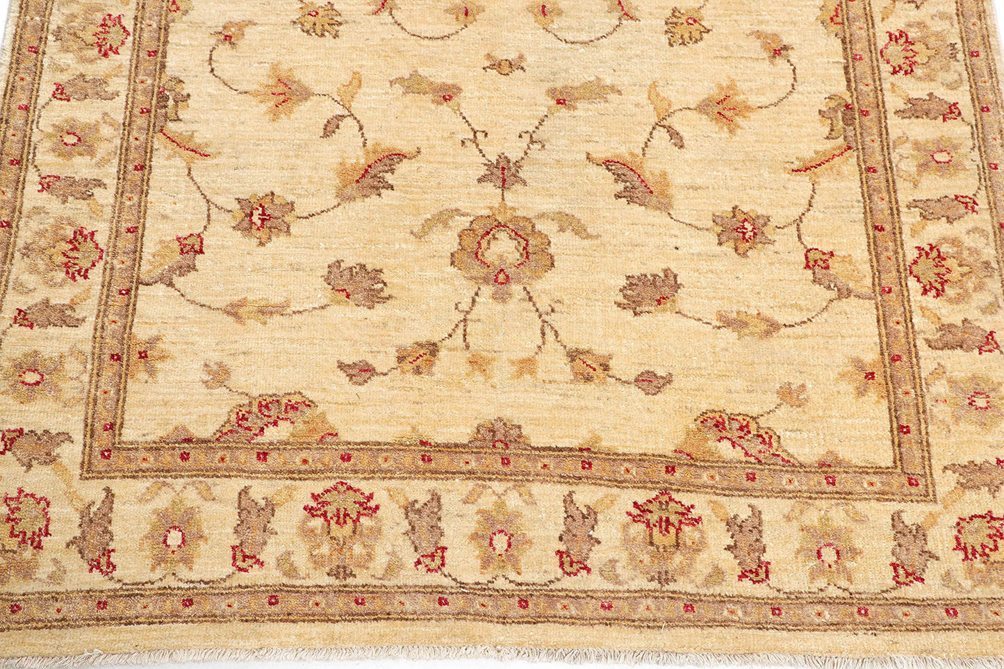 Hand-Knotted Oushak Carpet 4'.1" X 5'.8" Traditional, Ivory Fine Wool Area Rug 4x6