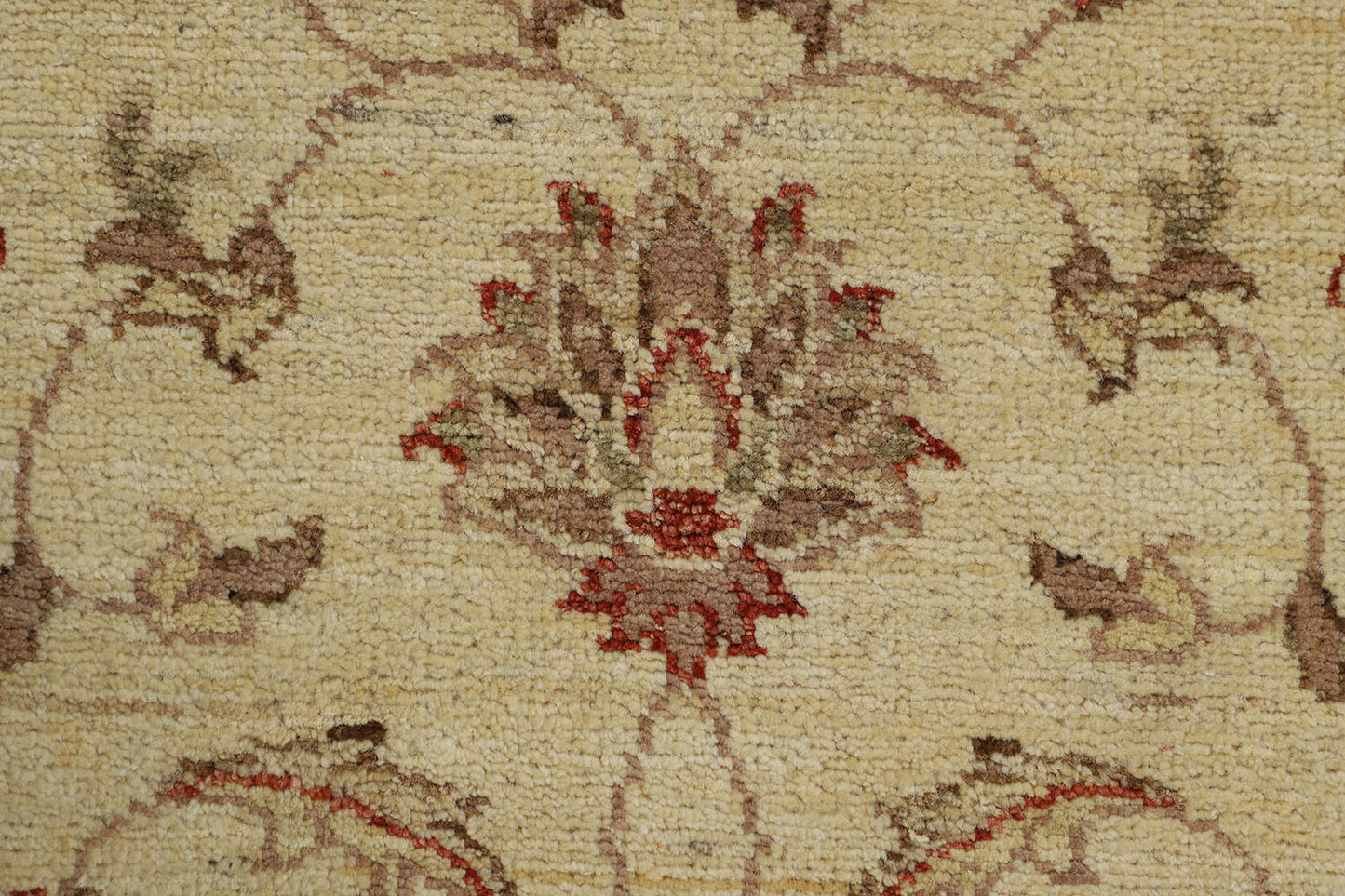 Hand-Knotted Oushak Carpet 2'.5" X 4'.9" Traditional, Beige Fine Wool Accent Rug 2.5x5
