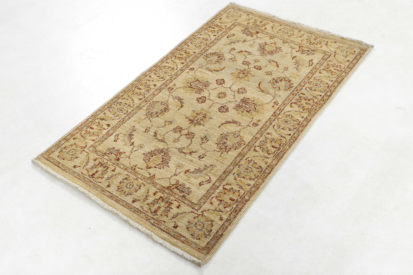 Hand-Knotted Oushak Carpet 2'.5" X 4'.4" Traditional, Beige Fine Wool Accent Rug 2x4